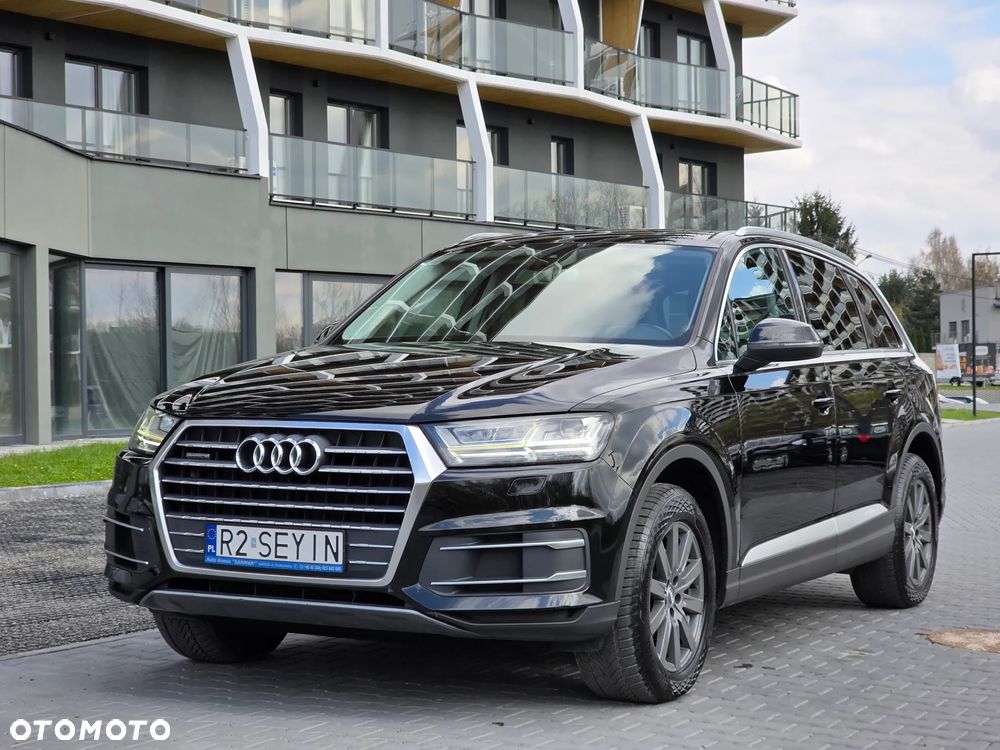 Audi Q7 - 1
