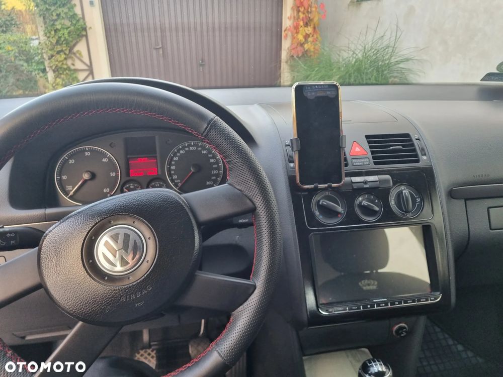 Volkswagen Touran - 8