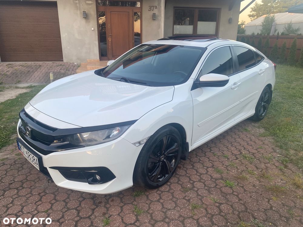 Honda Civic 1.5 i-VTEC Turbo CVT Executive - 1