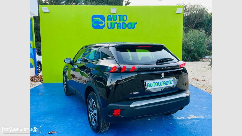 Peugeot 2008 1.2 PureTech Active Pack - 4