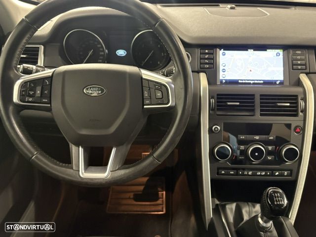 Land Rover Discovery Sport 2.0 TD4 HSE Luxury - 8