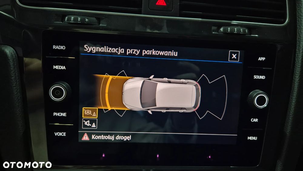 Volkswagen Golf VII 1.5 TSI BMT Comfortline - 17