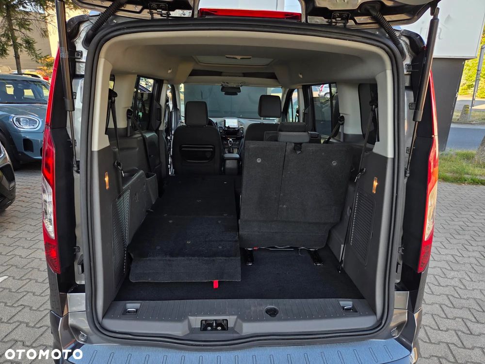 Ford Tourneo Connect Grand - 19