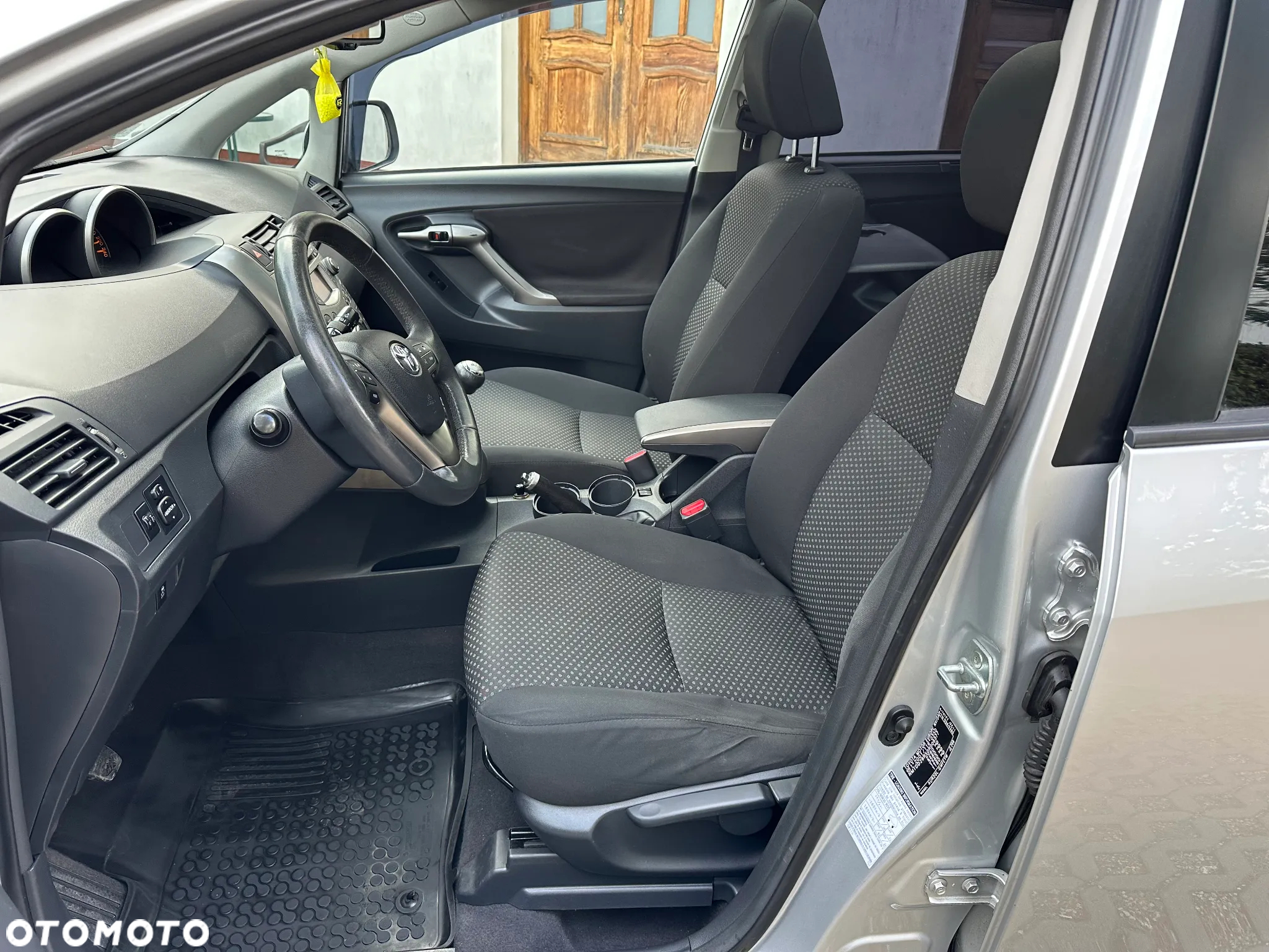 Toyota Verso 2.0 D-4D Luna 7os - 29