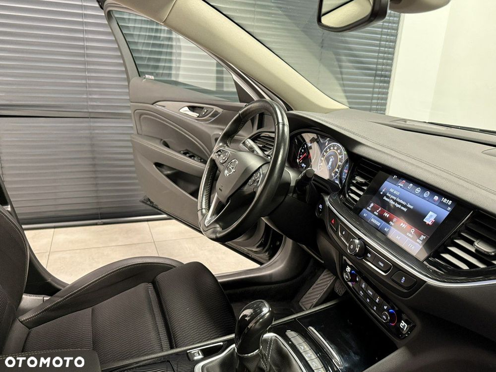 Opel Insignia - 36