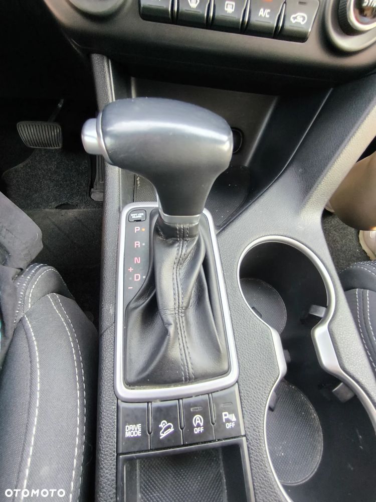 Kia Sportage 1.7 CRDI 2WD ISG Spirit - 24