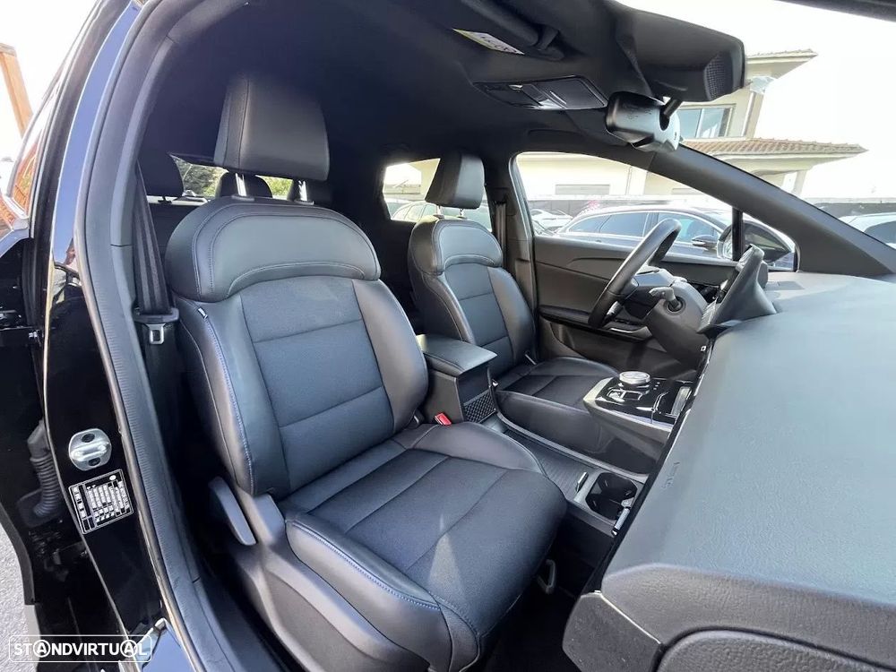 MG MG4 64 kWh Luxury - 29