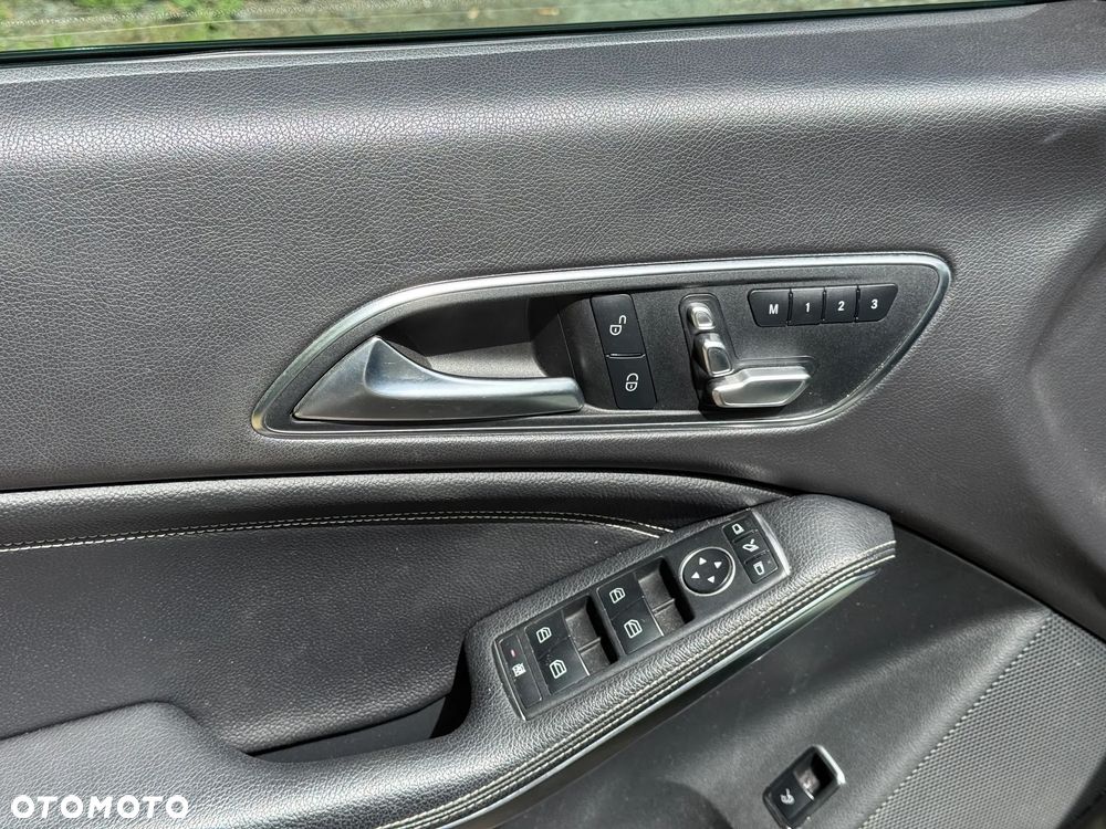 Mercedes-Benz CLA 250 4Matic 7G-DCT Peak Edition - 6