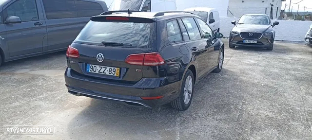 VW Golf Variant 1.6 TDi Highline DSG - 21
