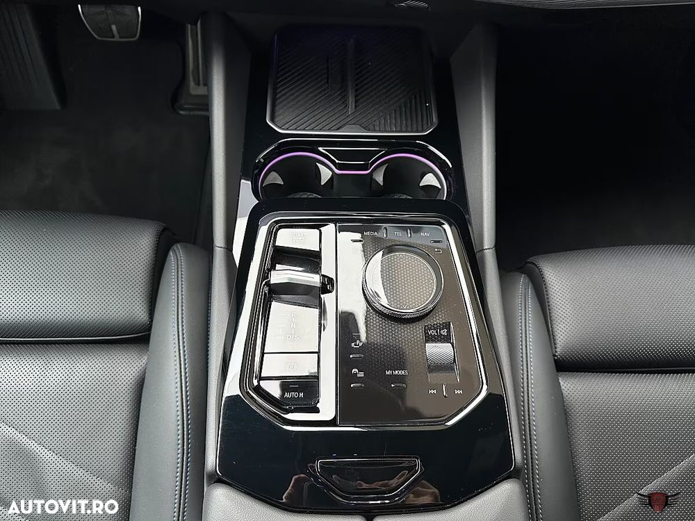 BMW Seria 5 530e xDrive Aut. - 21