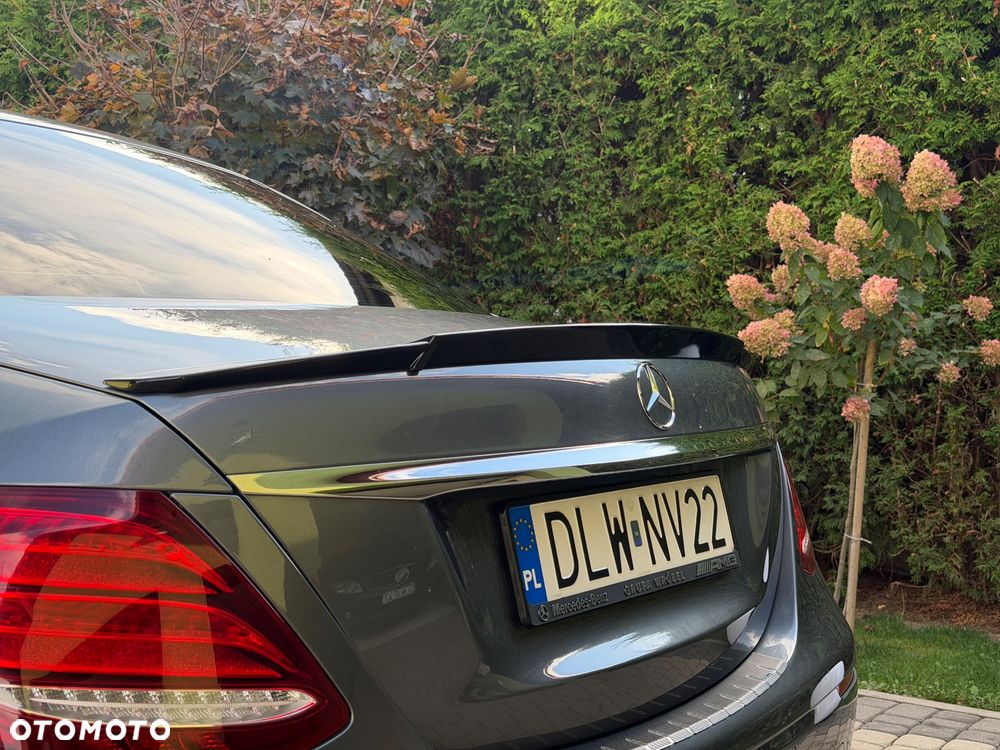 Mercedes-Benz Klasa E 220 d Business Edition 9G-TRONIC - 27