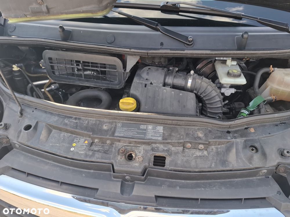 Opel Vivaro - 17