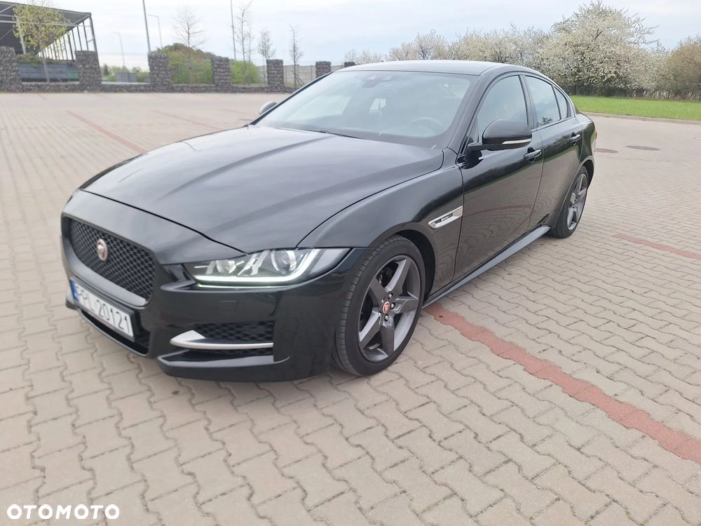 Jaguar XE 20d R-Sport - 2