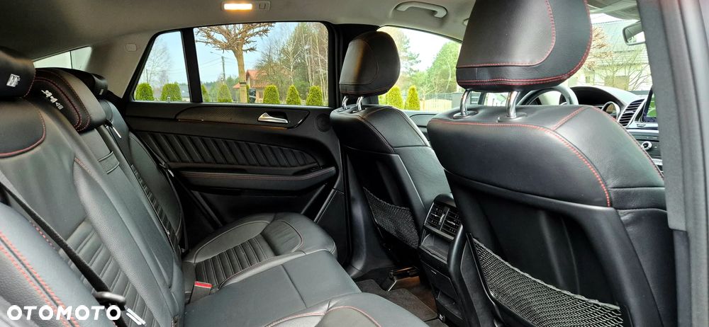 Mercedes-Benz GLE - 33