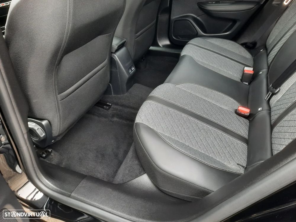 Peugeot 2008 1.2 PureTech Allure Pack - 28