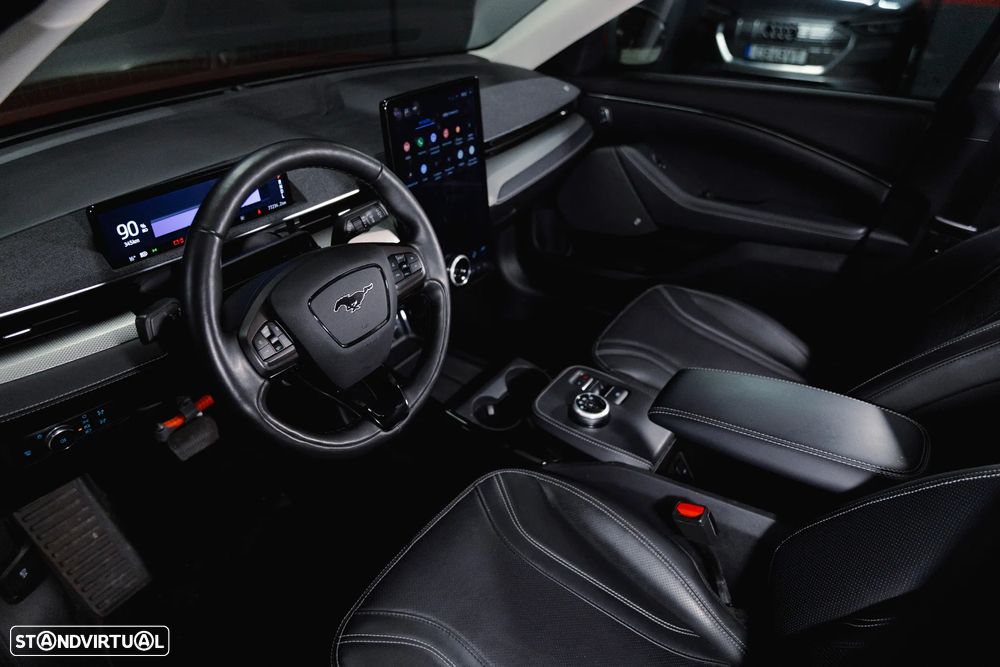 Ford Mustang Mach-E 72.6 kWh Base - 5