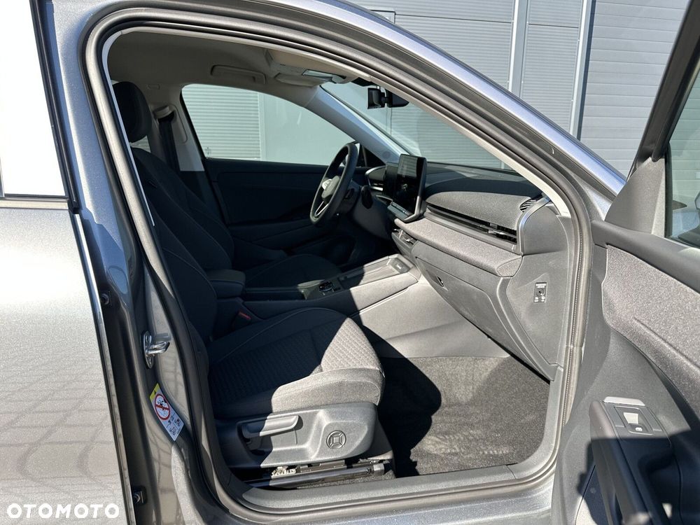 Volkswagen T-Roc - 29