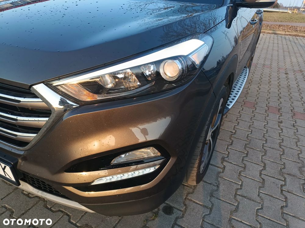 Hyundai Tucson blue 1.7 CRDi 2WD DCT Premium - 19