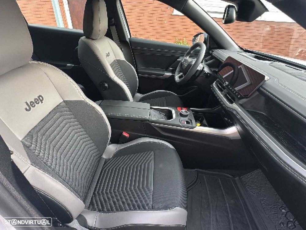 Jeep Compass - 14