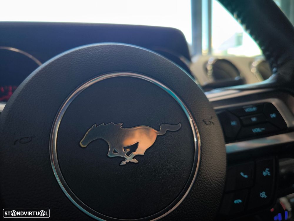 Ford Mustang 2.3i EcoBoost - 22