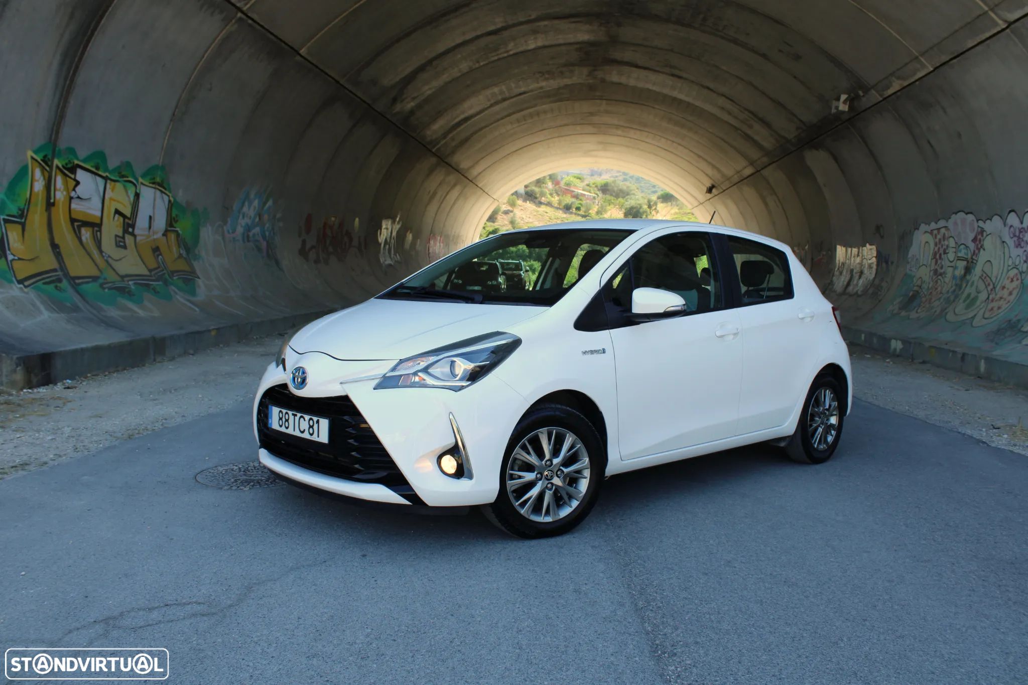 Toyota Yaris 1.5 HSD Comfort+P.Style - 1
