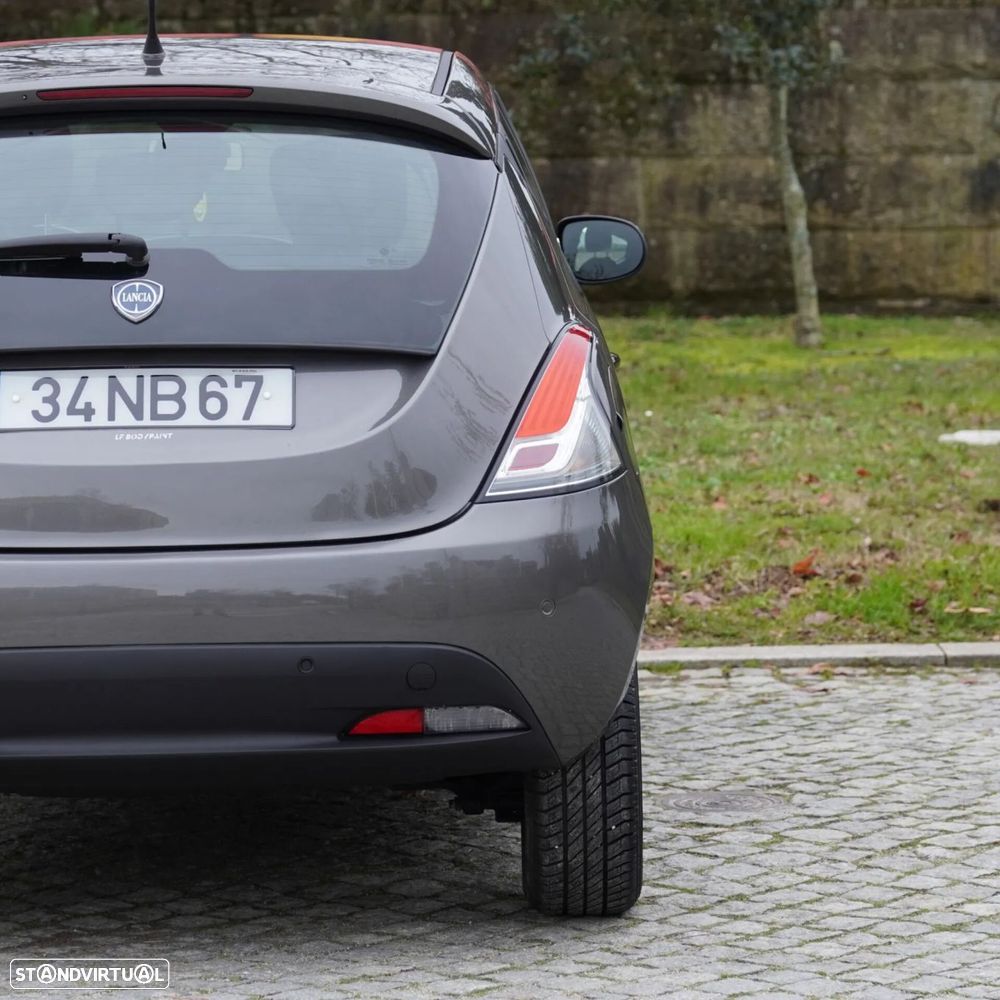 Lancia Ypsilon 1.2 Oro S&S - 32