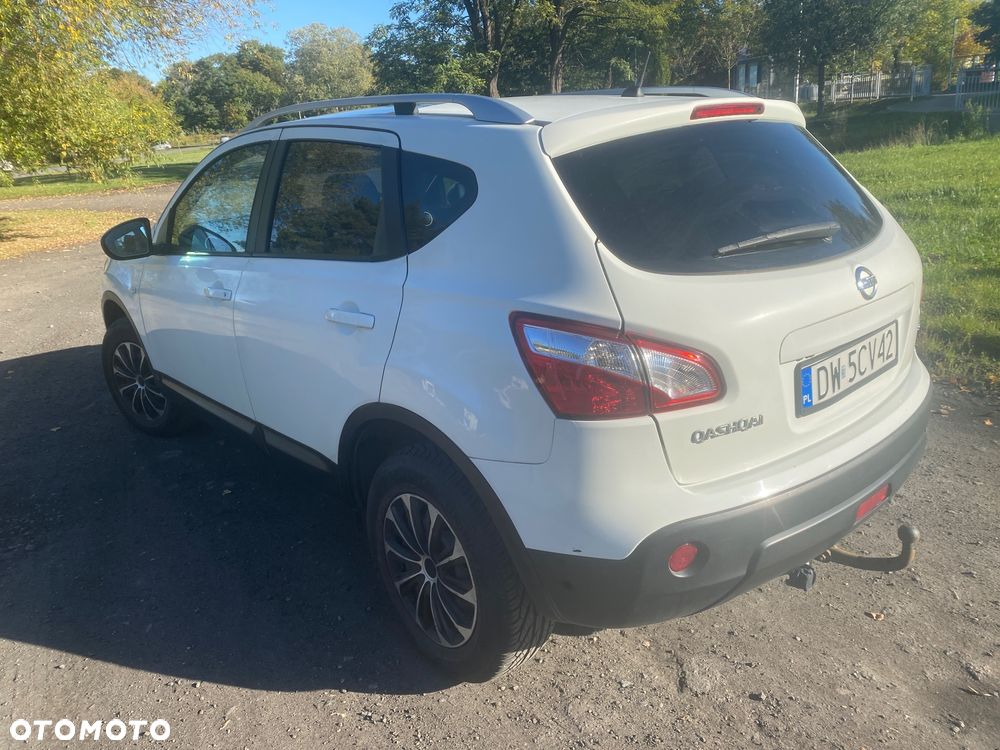 Nissan Qashqai - 2