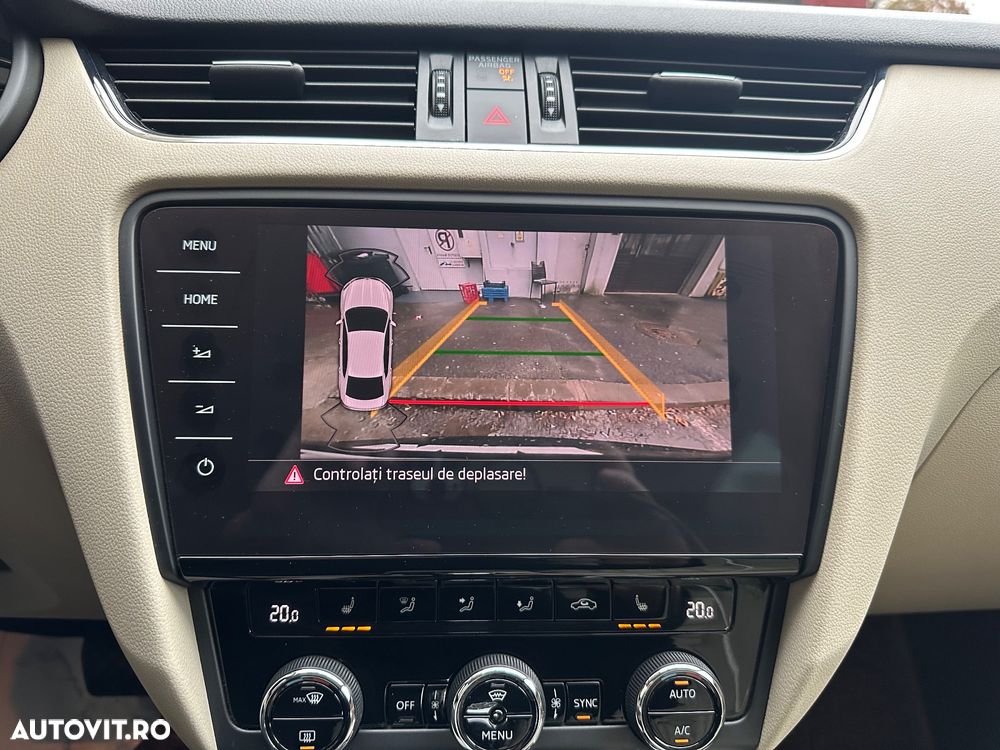 Skoda Octavia 1.6 TDI DSG Style - 18