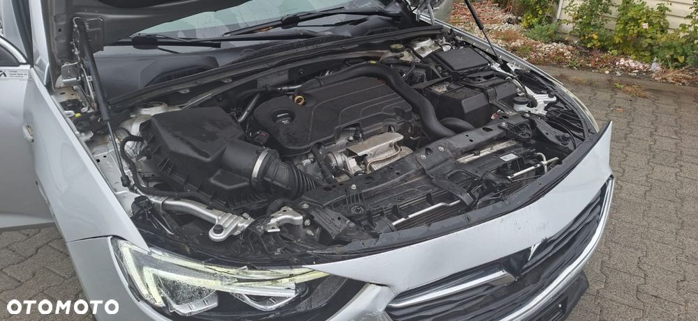 Opel Insignia 1.5 T Exclusive S&S - 23