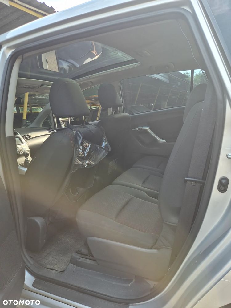 Toyota Verso 2.0 D-4D - 7