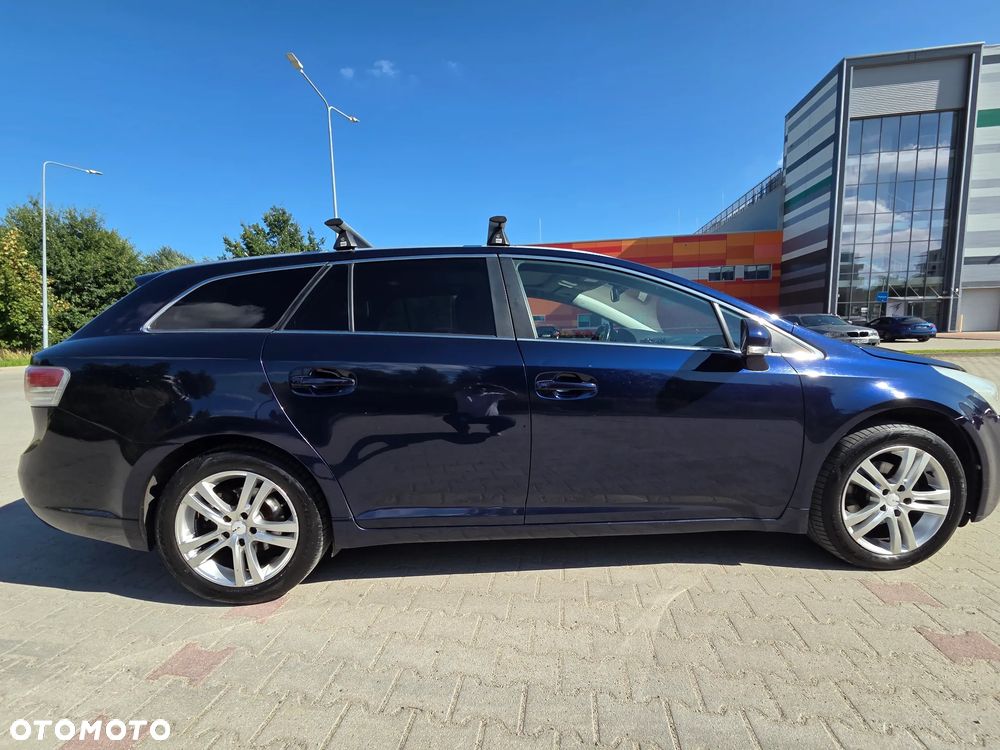 Toyota Avensis 2.0 D-4D - 3