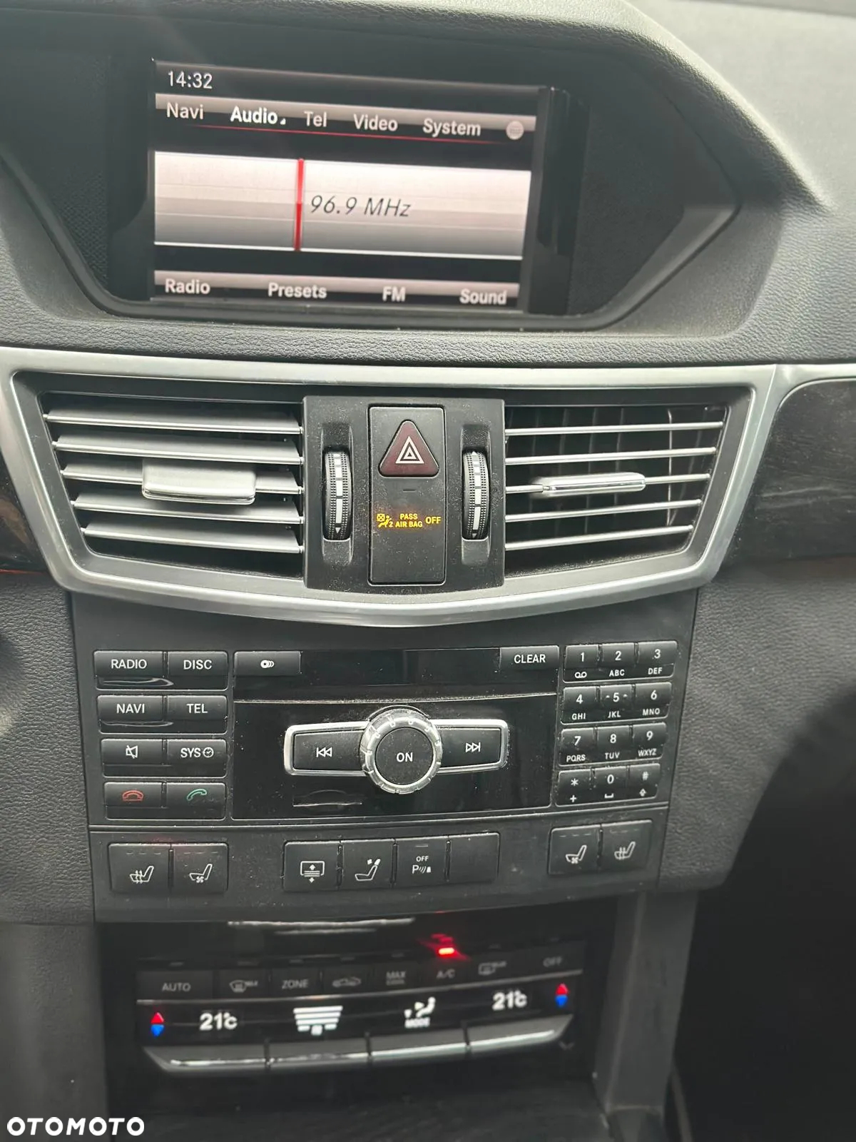 Mercedes-Benz Klasa E 500 4Matic 7G-TRONIC Avantgarde - 9