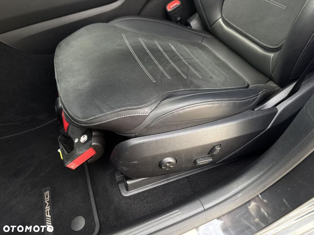 Mercedes-Benz GLC - 13