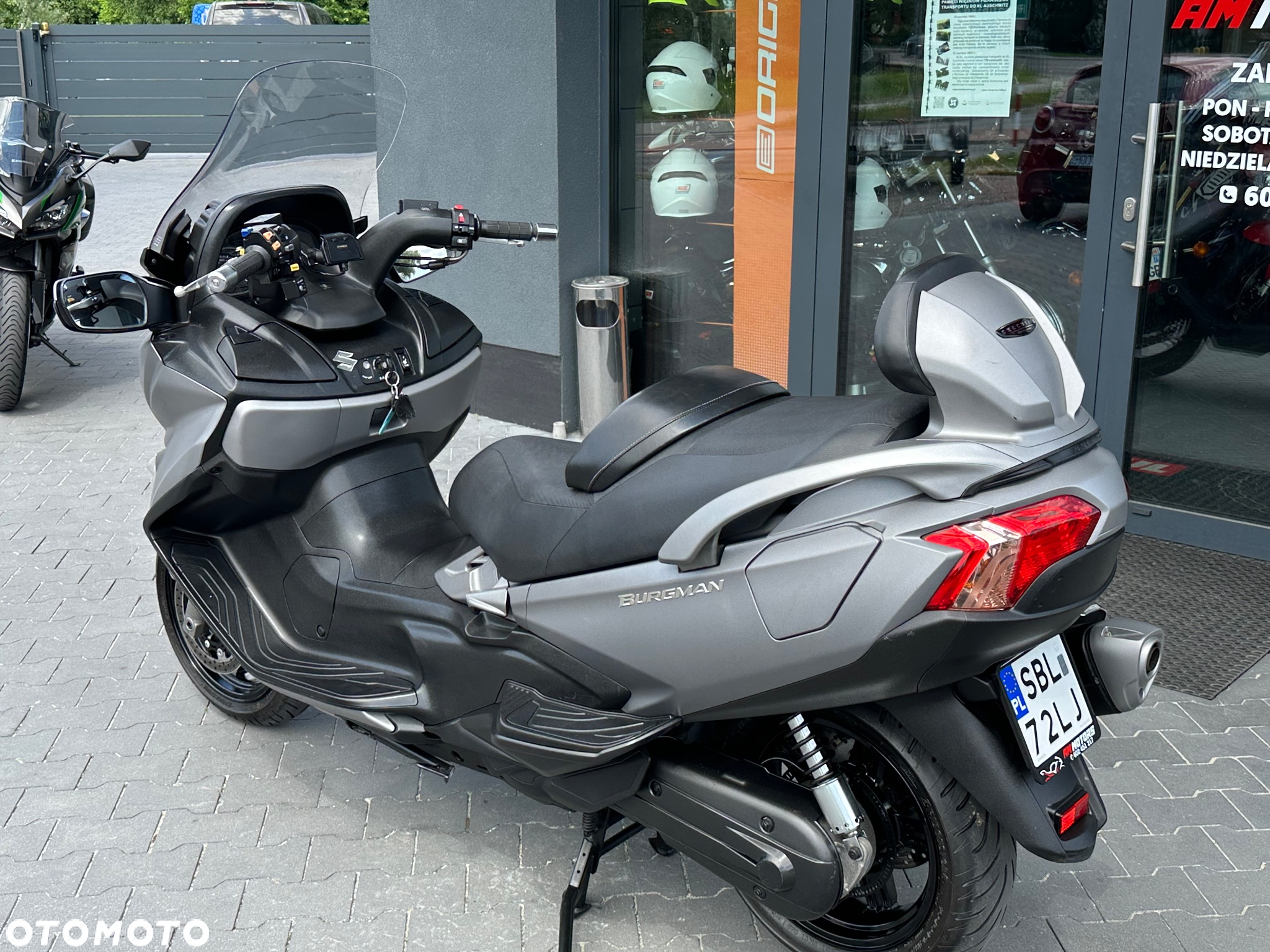 Suzuki Burgman - 28