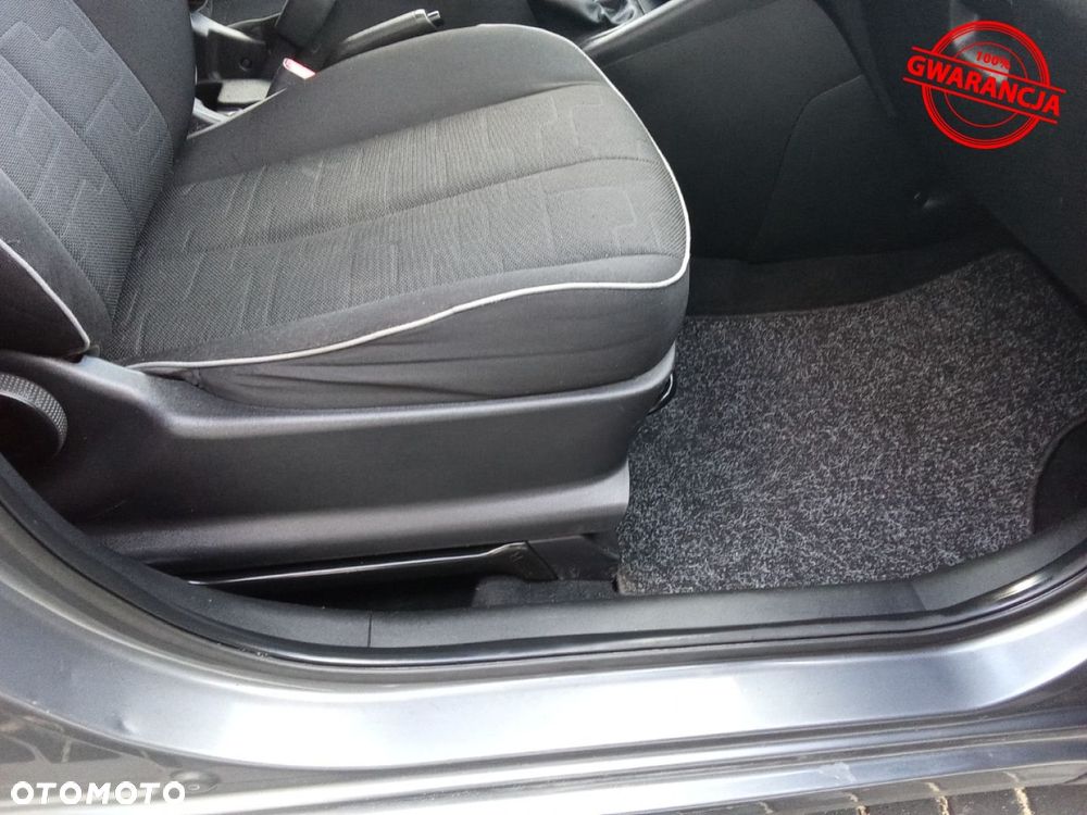 Kia Venga - 26
