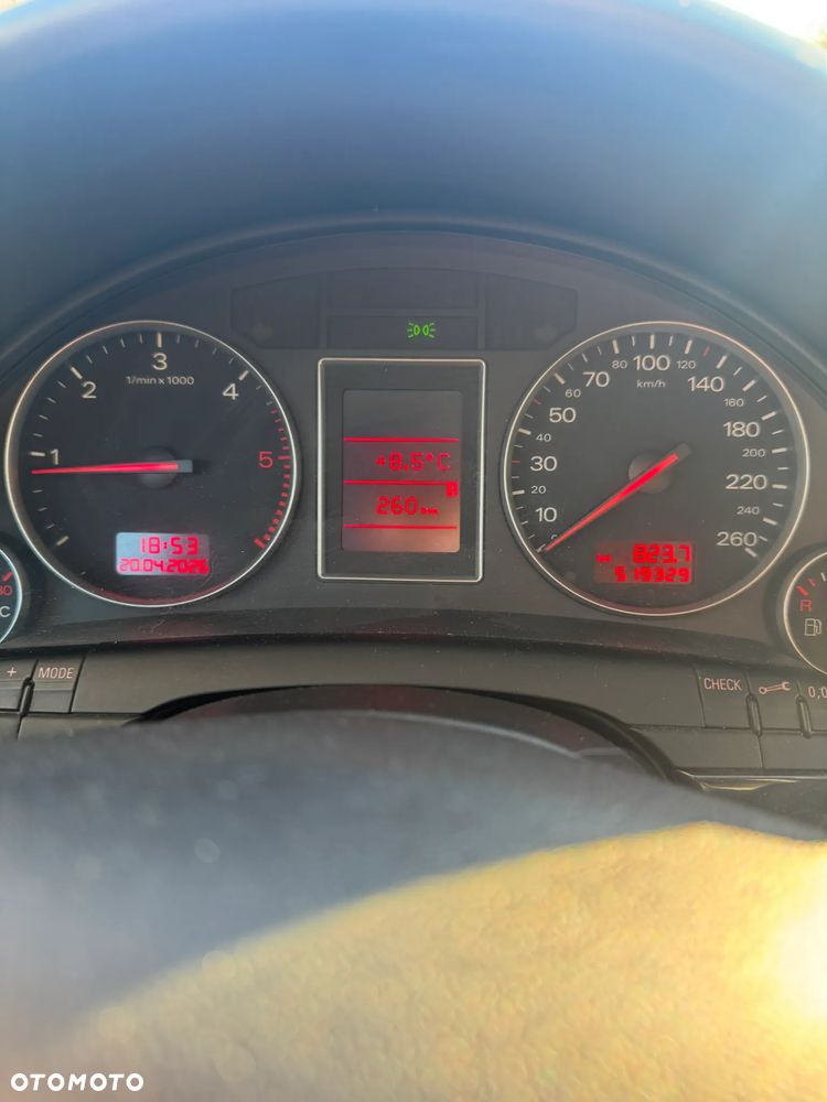 Audi A4 Limousine 1.9 TDI - 5