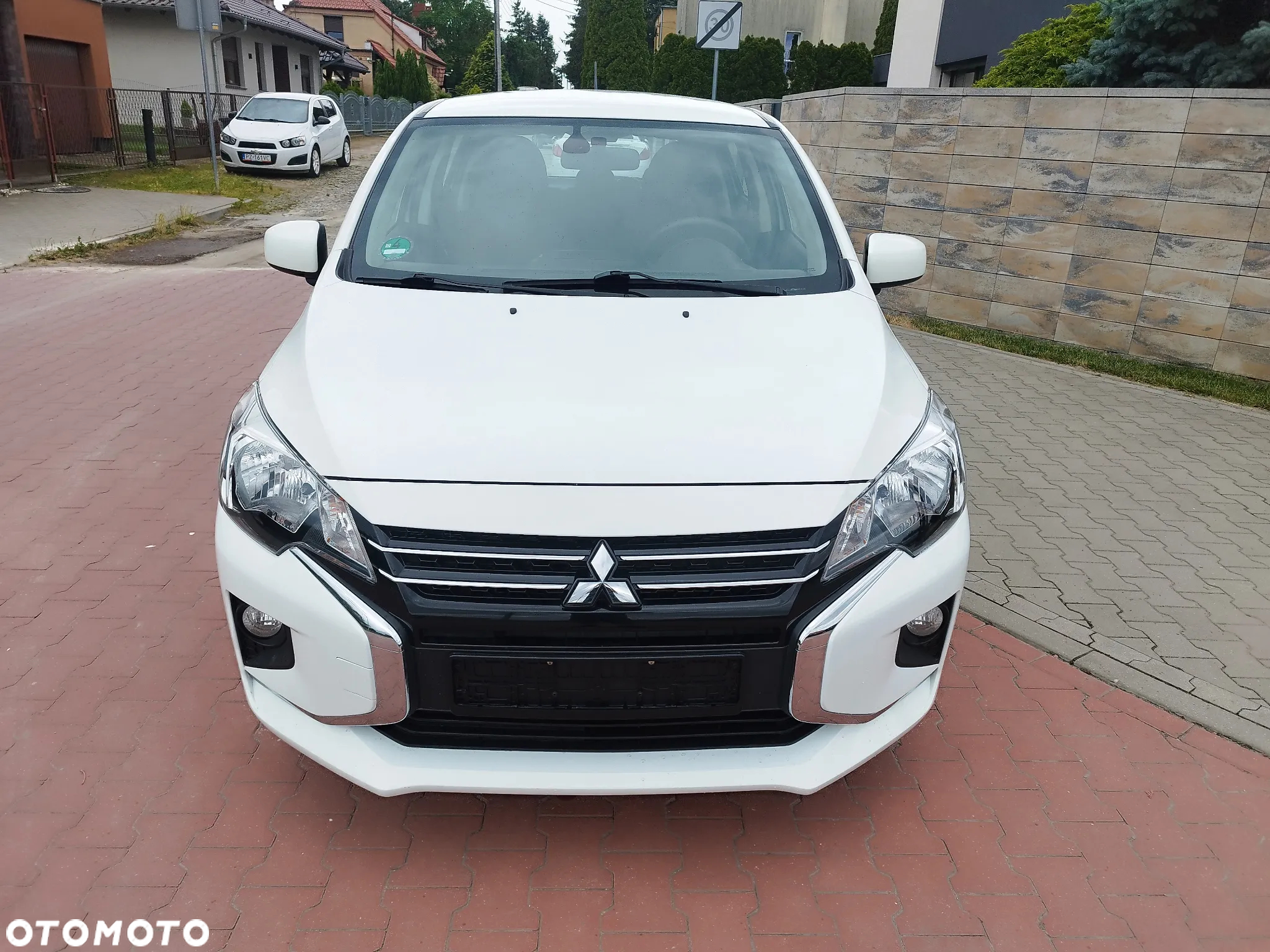 Mitsubishi Space Star 1.0 Clear Tec Plus - 2