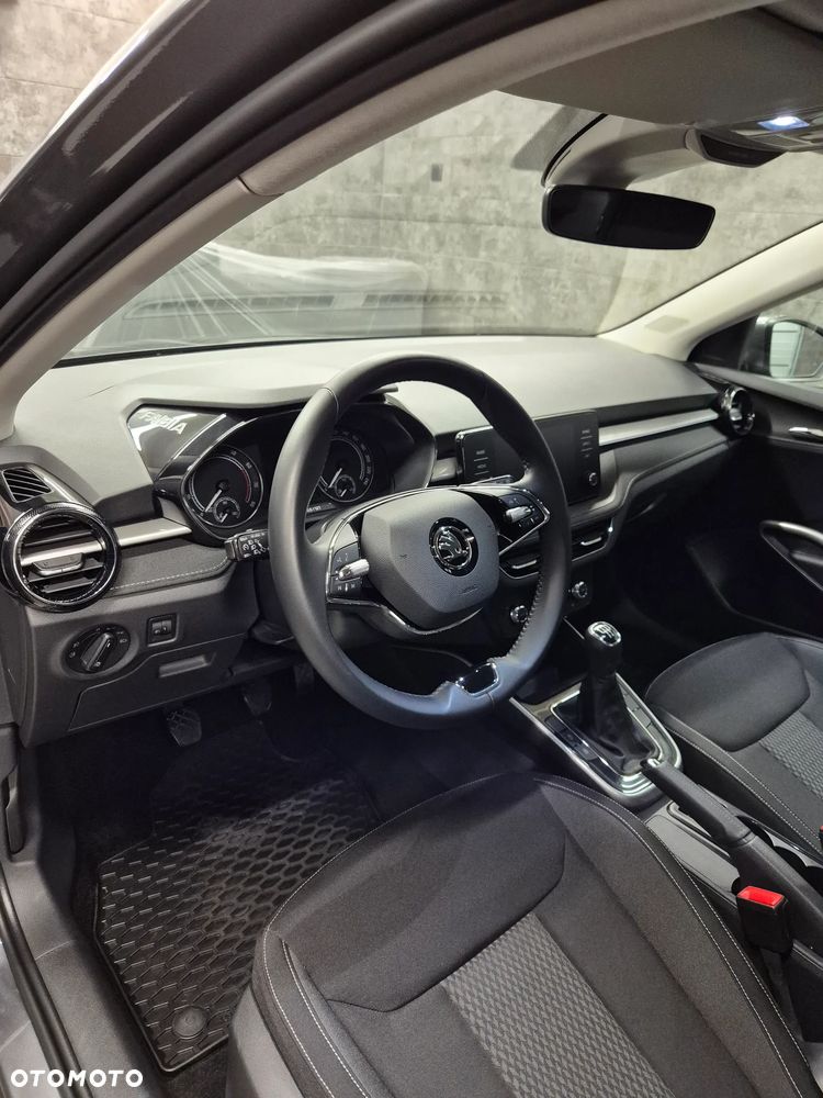 Skoda Fabia 1.0 Style - 10
