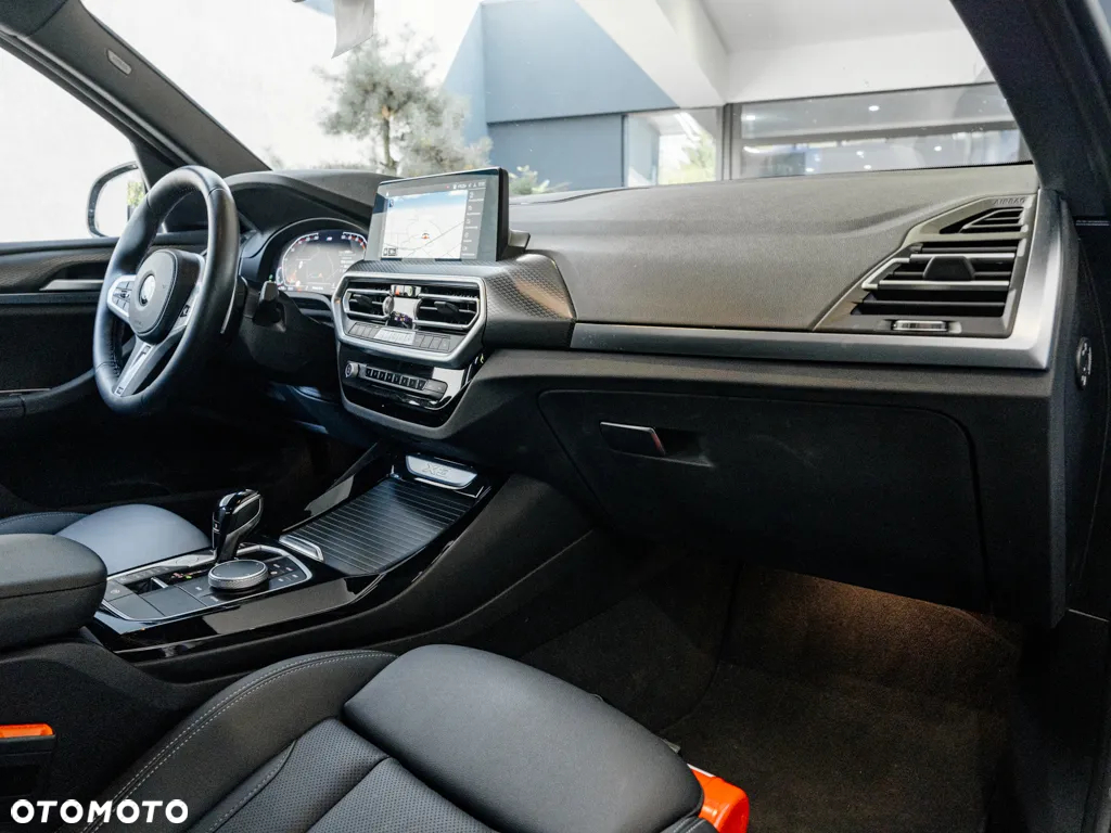 BMW X3 xDrive20i - 9