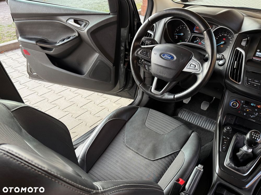 Ford Focus 1.0 EcoBoost Titanium ASS - 25