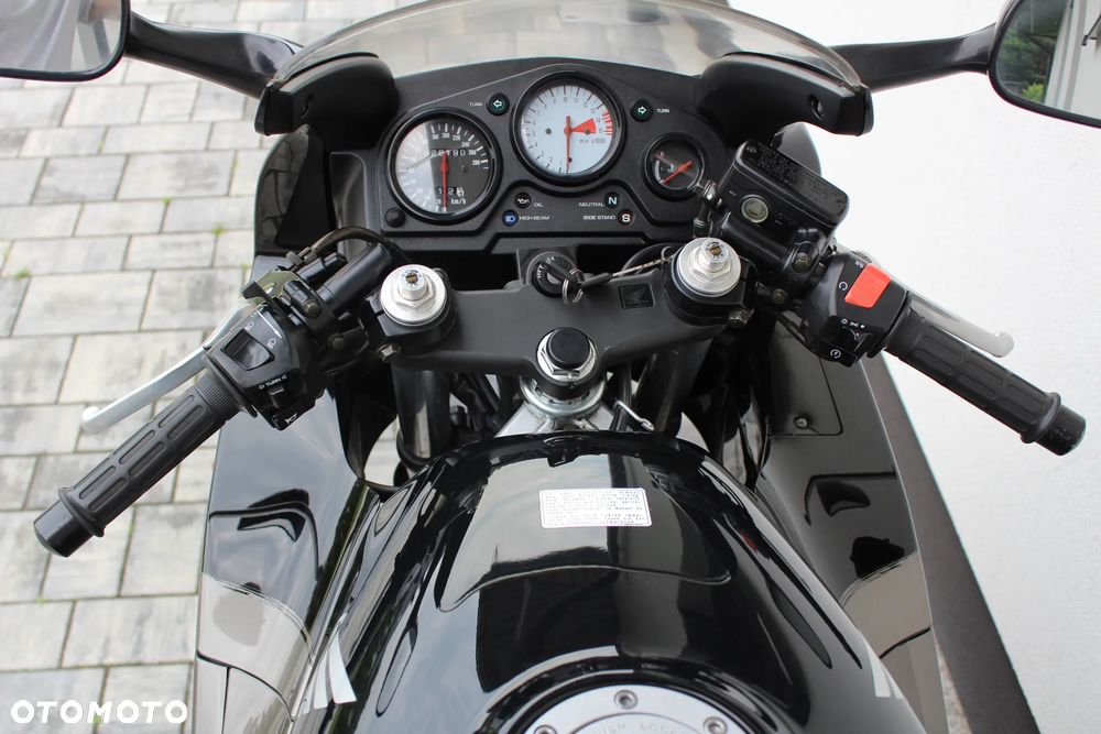 Honda CBR - 14