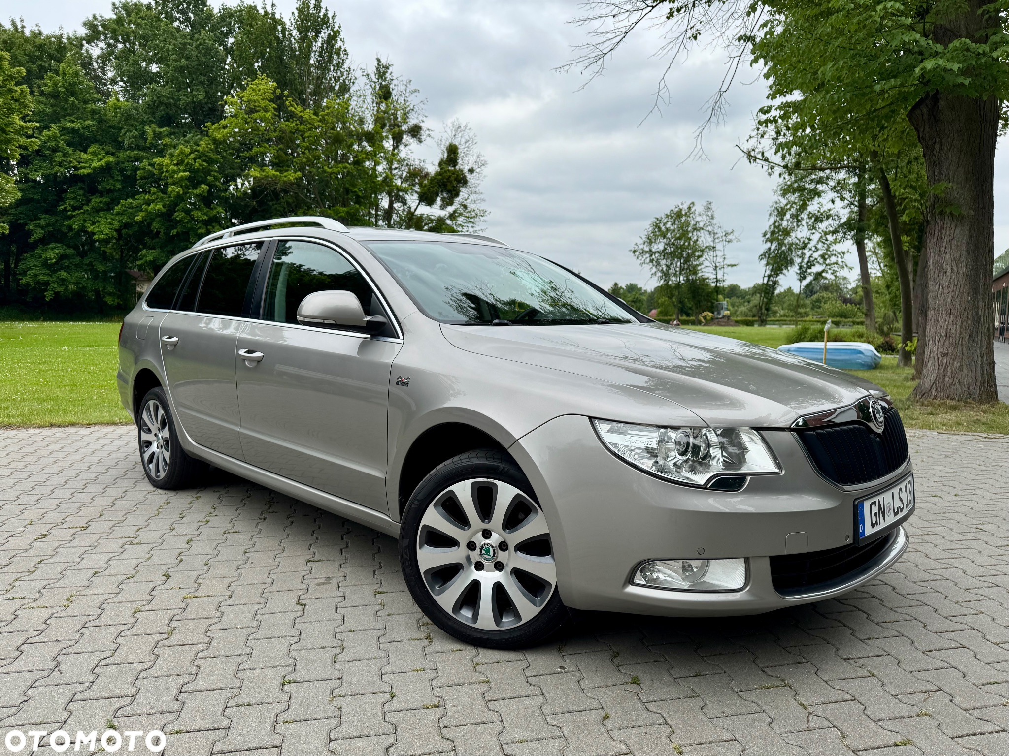Skoda Superb 2.0 TDI Green tec 4x4 DSG Exclusive - 26