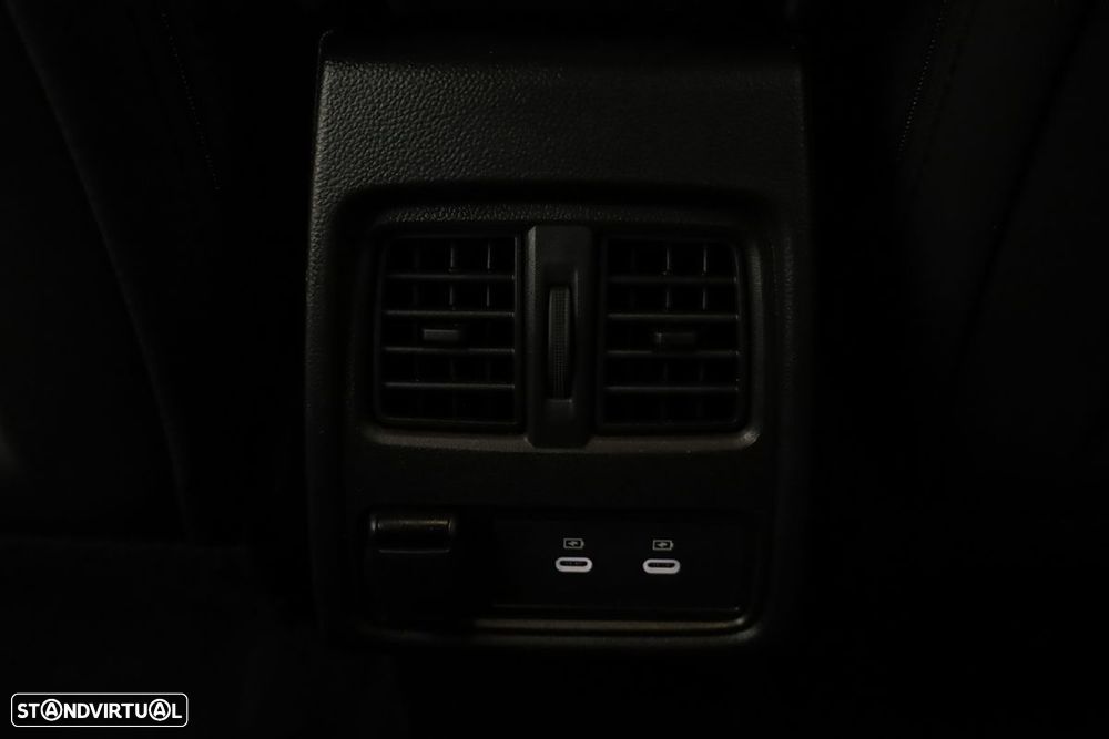 Renault Captur 1.0 TCe Techno Bi-Fuel - 25