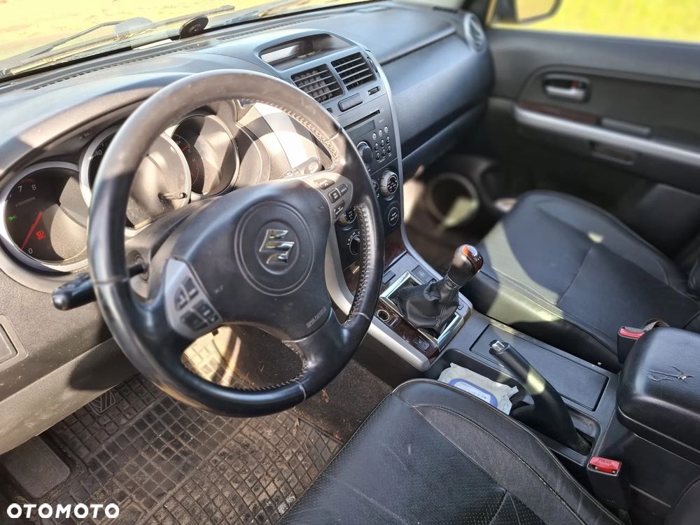 Suzuki Grand Vitara 2.0 Comfort - 8