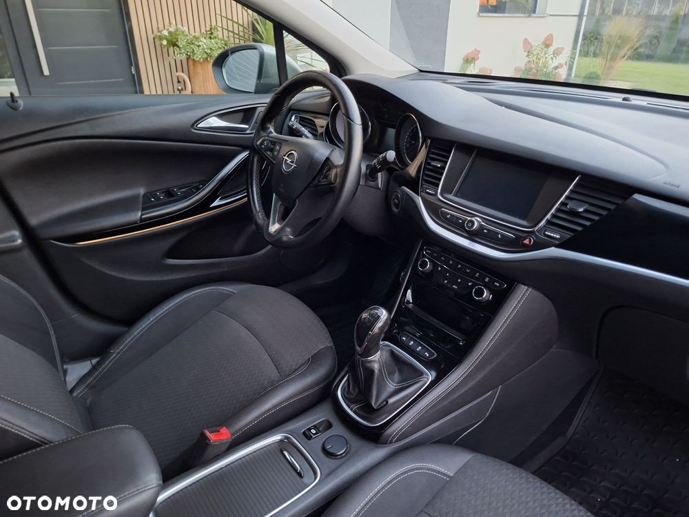 Opel Astra - 10