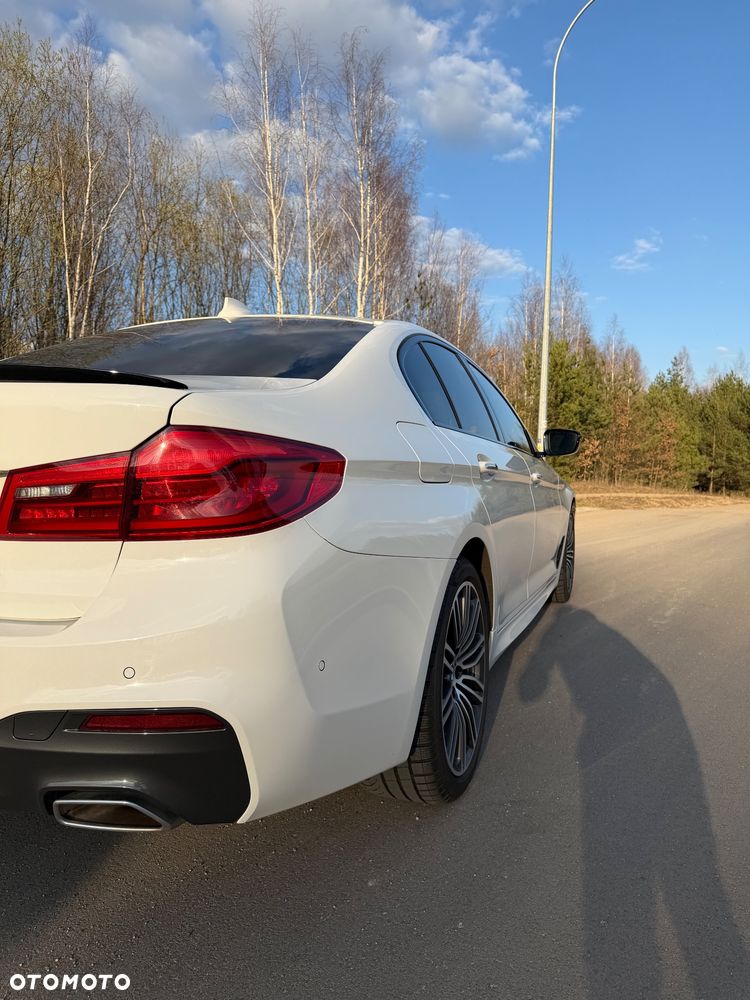 BMW Seria 5 520d xDrive - 6