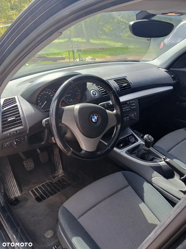 BMW Seria 1 116i - 8