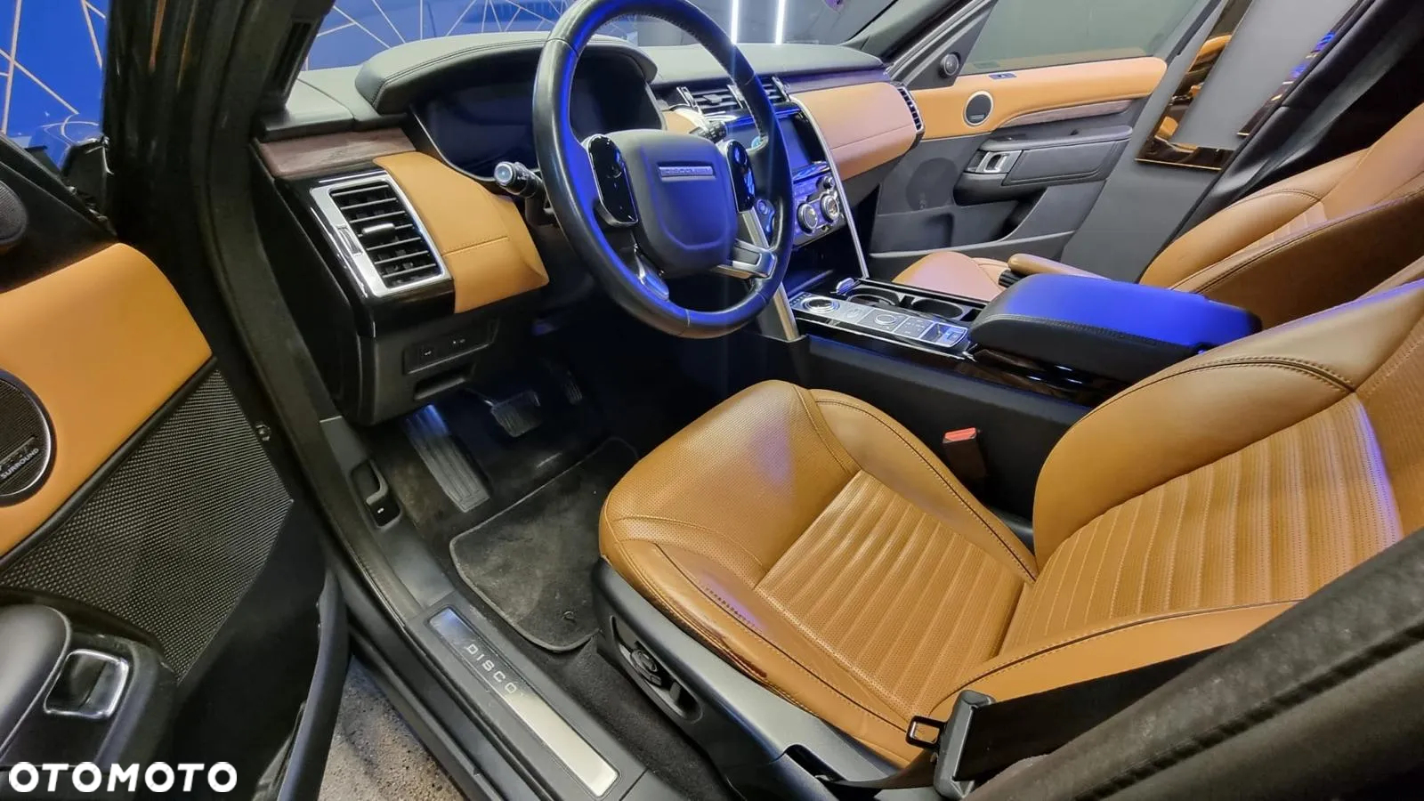 Land Rover Discovery V 2.0 SD4 HSE Luxury - 17