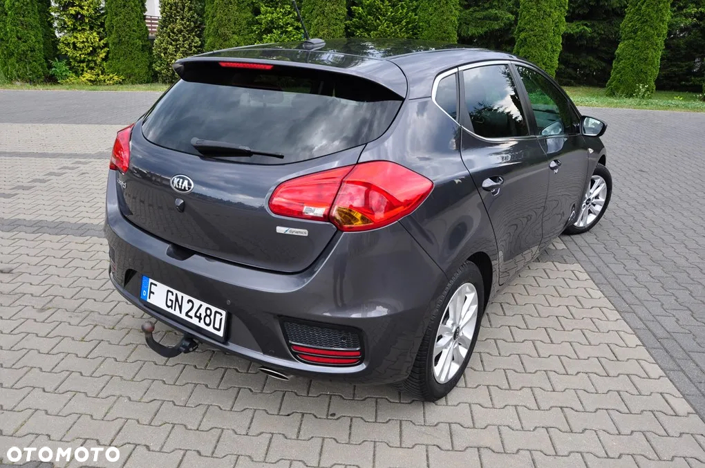 Kia Ceed 1.6 CRDi SCR L Business Line - 18