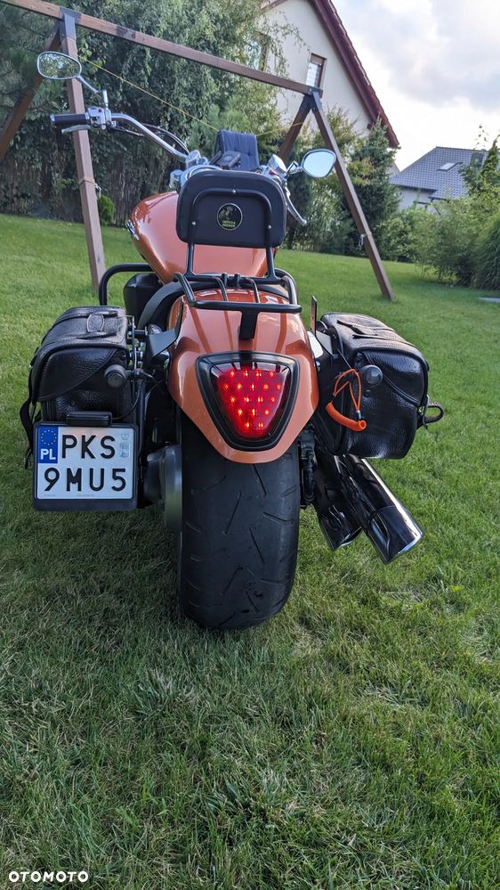 Suzuki Boulevard - 12